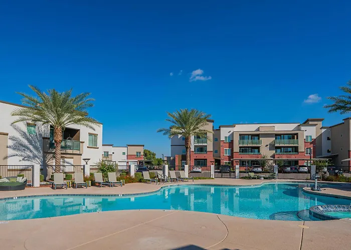 Steps From Stadium With Balcony Pool Gym Parking Wd Apartament *