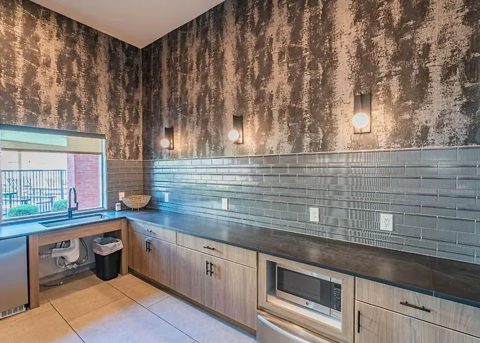 Apartament Steps From Stadium With Balcony Pool Gym Parking Wd *
